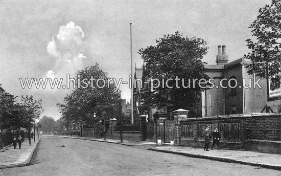 Tredegar Road, Bow, London. c.1906